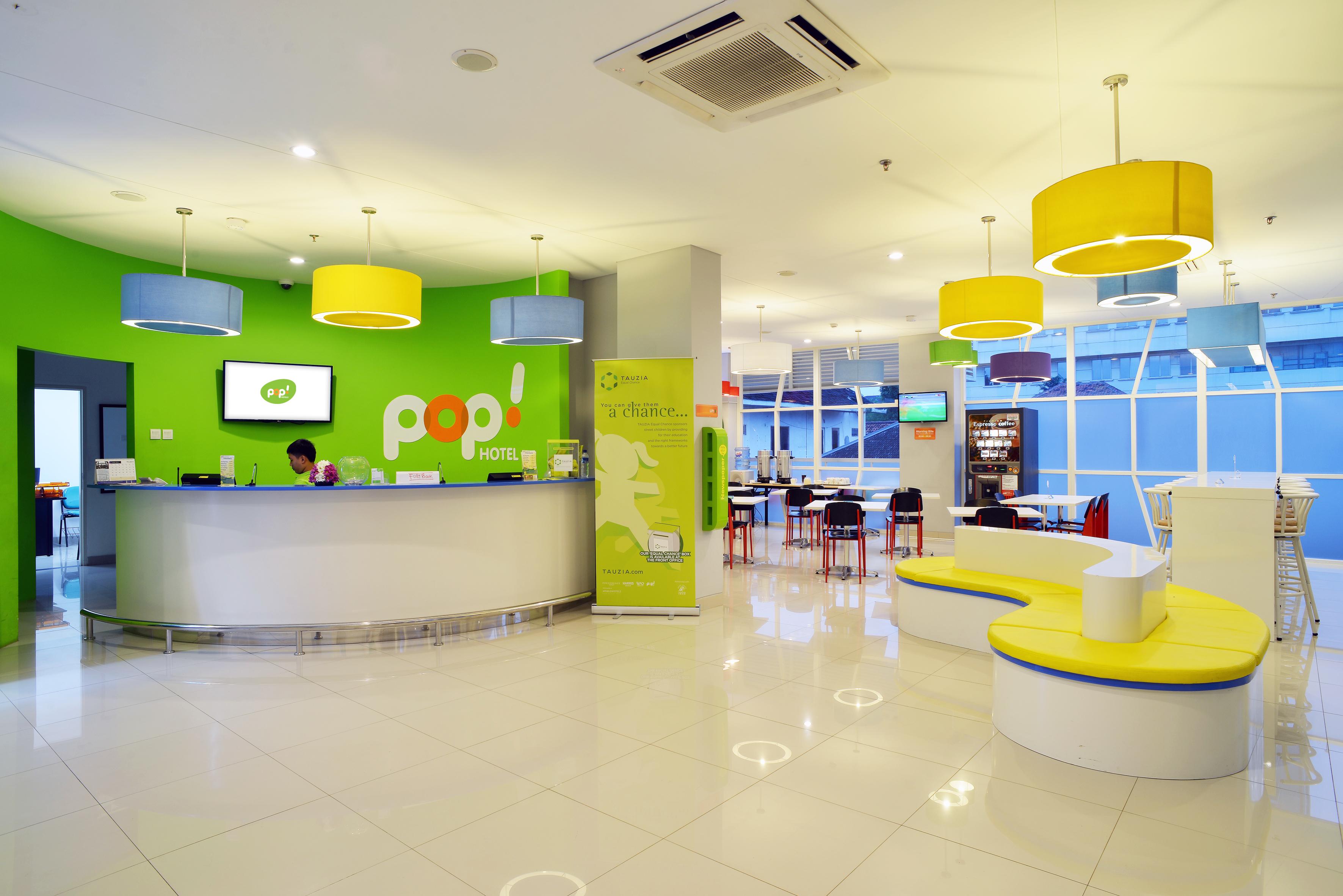 Pop! Hotel Kemang Giacarta Esterno foto