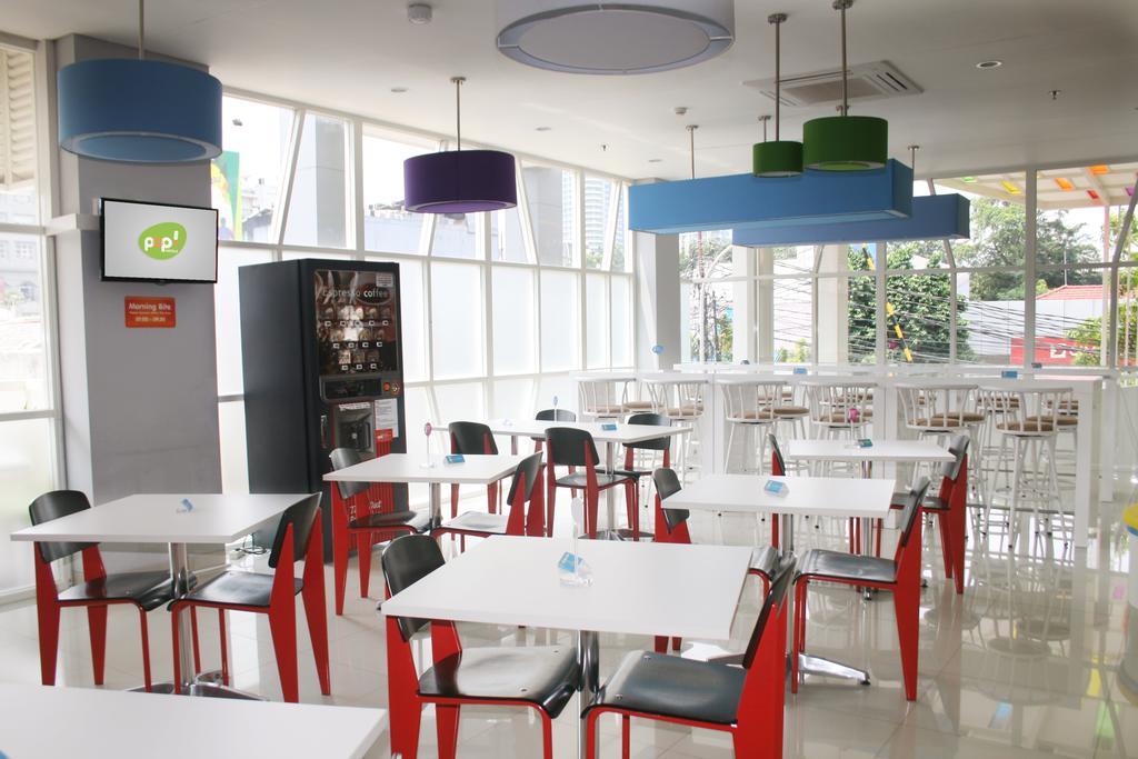 Pop! Hotel Kemang Giacarta Esterno foto